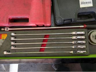 Mac ratcheting wrenches