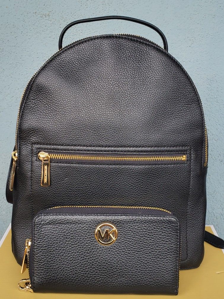 Michael Kors Backpack And Wallet Set