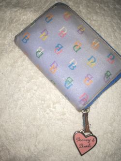 Dooney & Bourke wallet