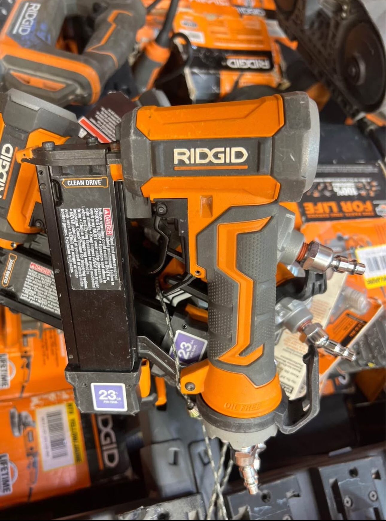 Ridgid Pneumatic 23ga Pin Nailer