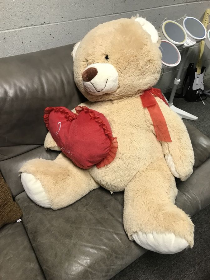 Huge soft teddy bear with heart - Valentine’s Day
