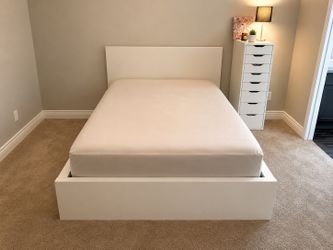Full bed