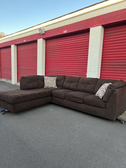 FREE DELIVERY 🚚 - Brown Sectional Sofa with Chaise l