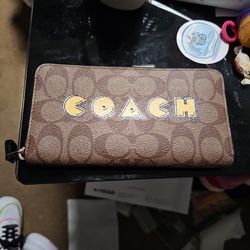 Pacman Coach Wallet