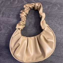 beige handbag 