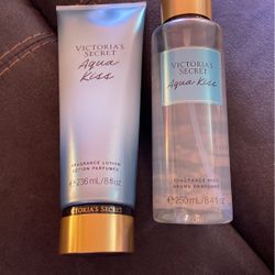 Victoria’s Secret Aqua Kiss Set