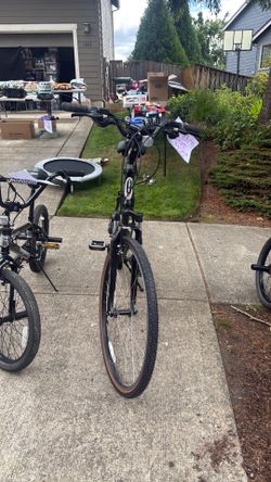 Schwinn hybrid bike