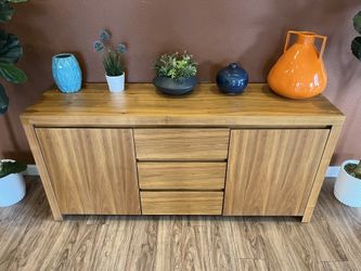 Credenza