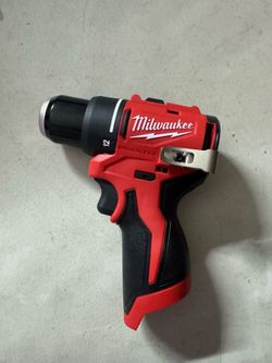 Milwaukee M12 Brushless Drill Driver