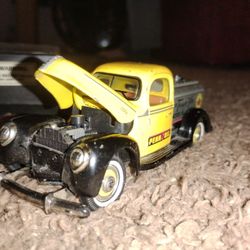 1940 Pennzoil 1:34 Diecat Ford Tanker Truck Golden Wheel
