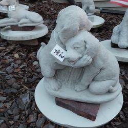 Garden Concrete Dogs Statue 15x14 Inch