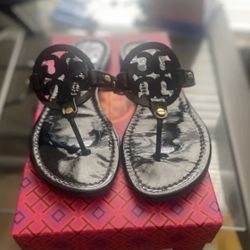 NEW TORY BURCH SANDALS 