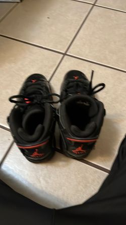 Air Jordan Black and Red size 4.5