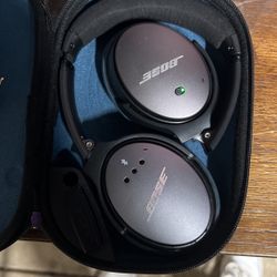  Bose Head Phones 