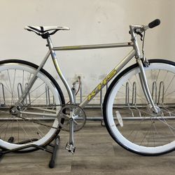 Track Bike Bicycle - Aero Track KHS