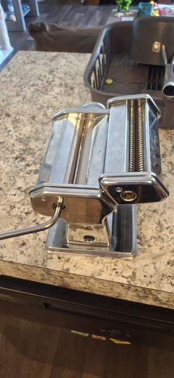 Atlas 150 Series Pasta Maker With 2 Peices