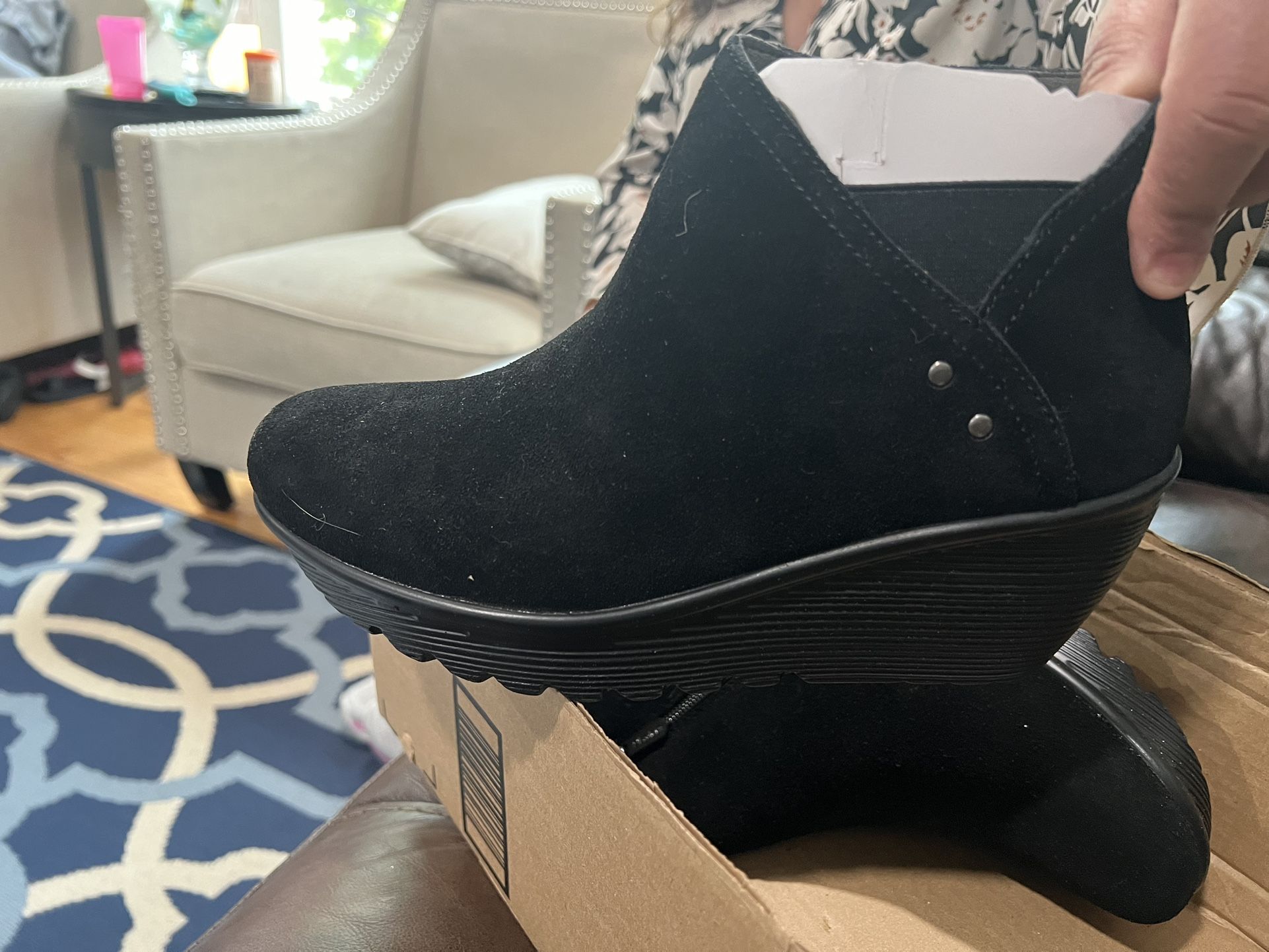 Skechers Shoes