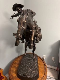 Frederick Remington statue