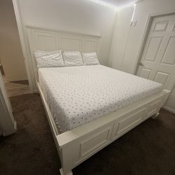 California King Size Bed 
