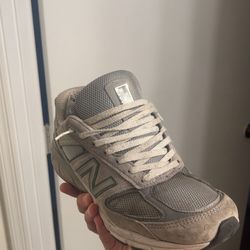 New balance 990v5 size 9