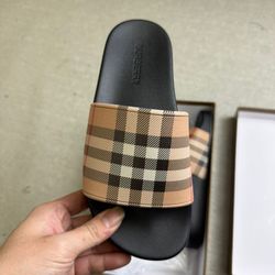 !NEW! Burberry Slides