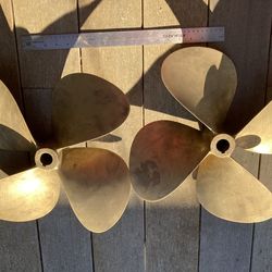 REDUCED!  Michigan Wheel Dyna Quad 18”x16P Bronze Propellers LH/RH
