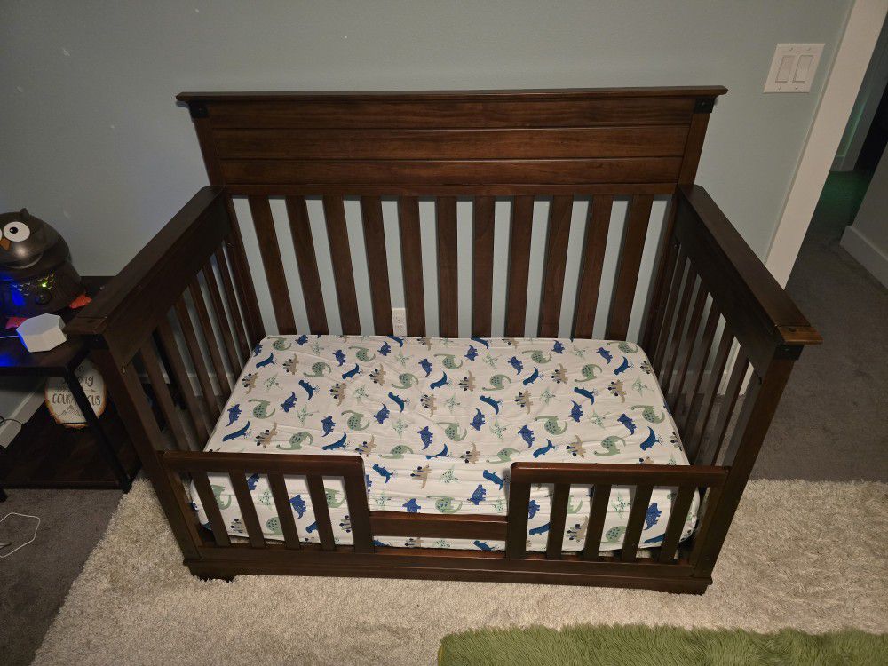 Child Craft Redmond Crib 