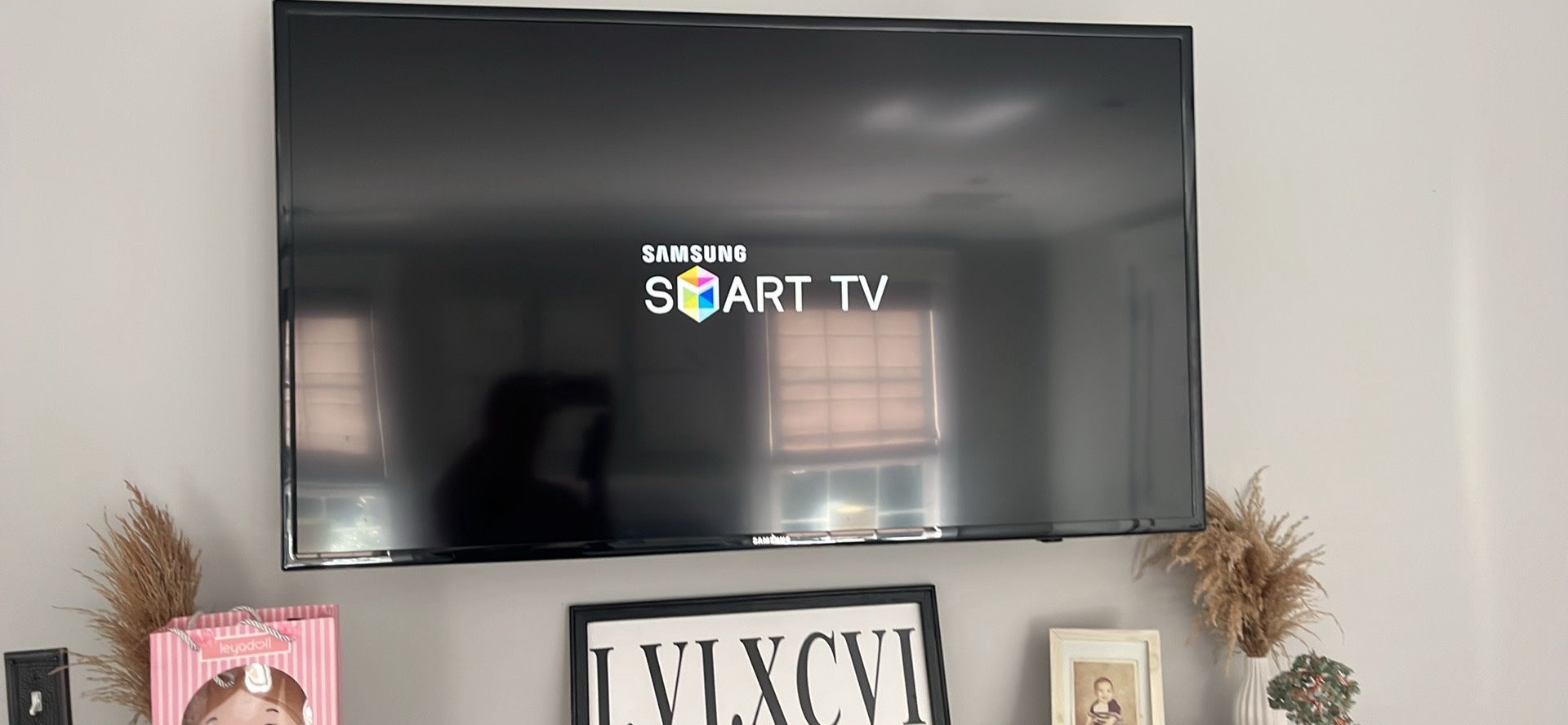 Samsung 76” Smart Tv
