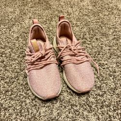 Women’s Puma Slipon (Size 6.5)