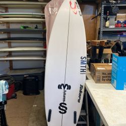 Jordie Smith, Surfboard