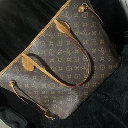 Louis Vuitton Neverfull MM