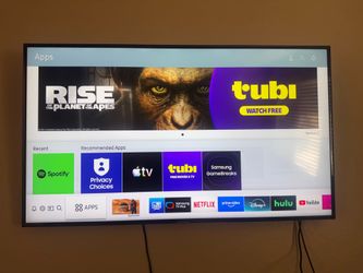 Samsung 50” Smart TV with onn. Full Motion Wall Mount