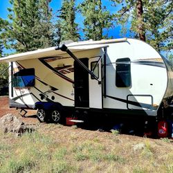 2015 Evergreen reactor 21SA Toy Hauler 