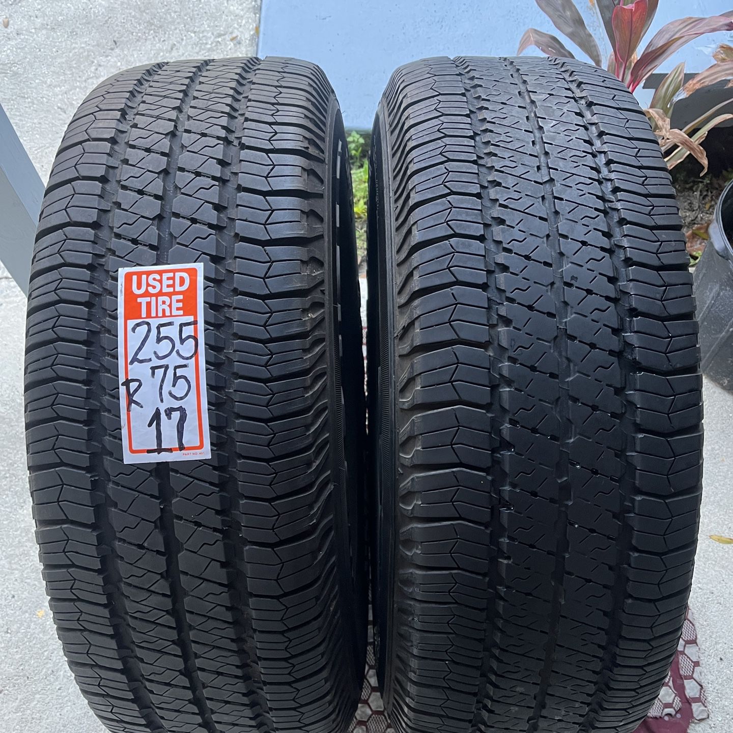 255/75R17 Pair 2tires Goodyear Wrangler SR-A 2019 80%life Zero Repairs for  Sale in Riverview, FL - OfferUp