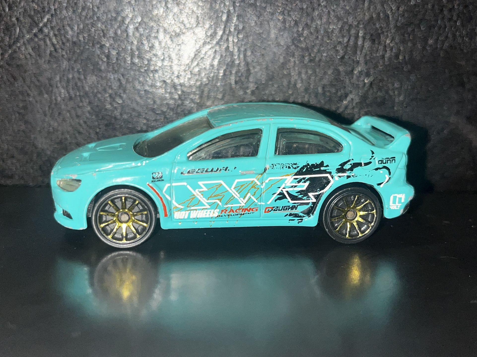 12 Small Hot Wheels Cars