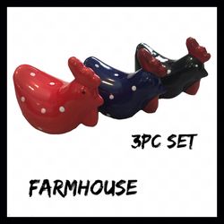 NWT Farmhouse Rooster Home Decor Set