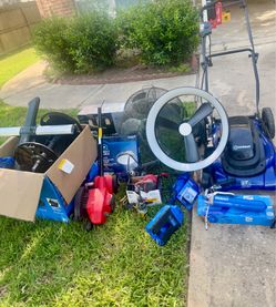 Selling everything together as one lot. For parts, repair, or project use.