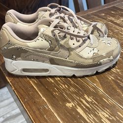 Nike Air Max 90 Desert Camo 8 1/2 womens