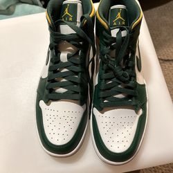 Air Jordan 1 Mid