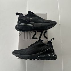 Air Max 270 Triple Black 8 Women’s New In Box 