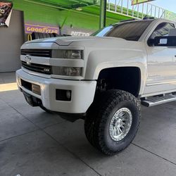 LIFT KITS AND LEVELING KITS ✅