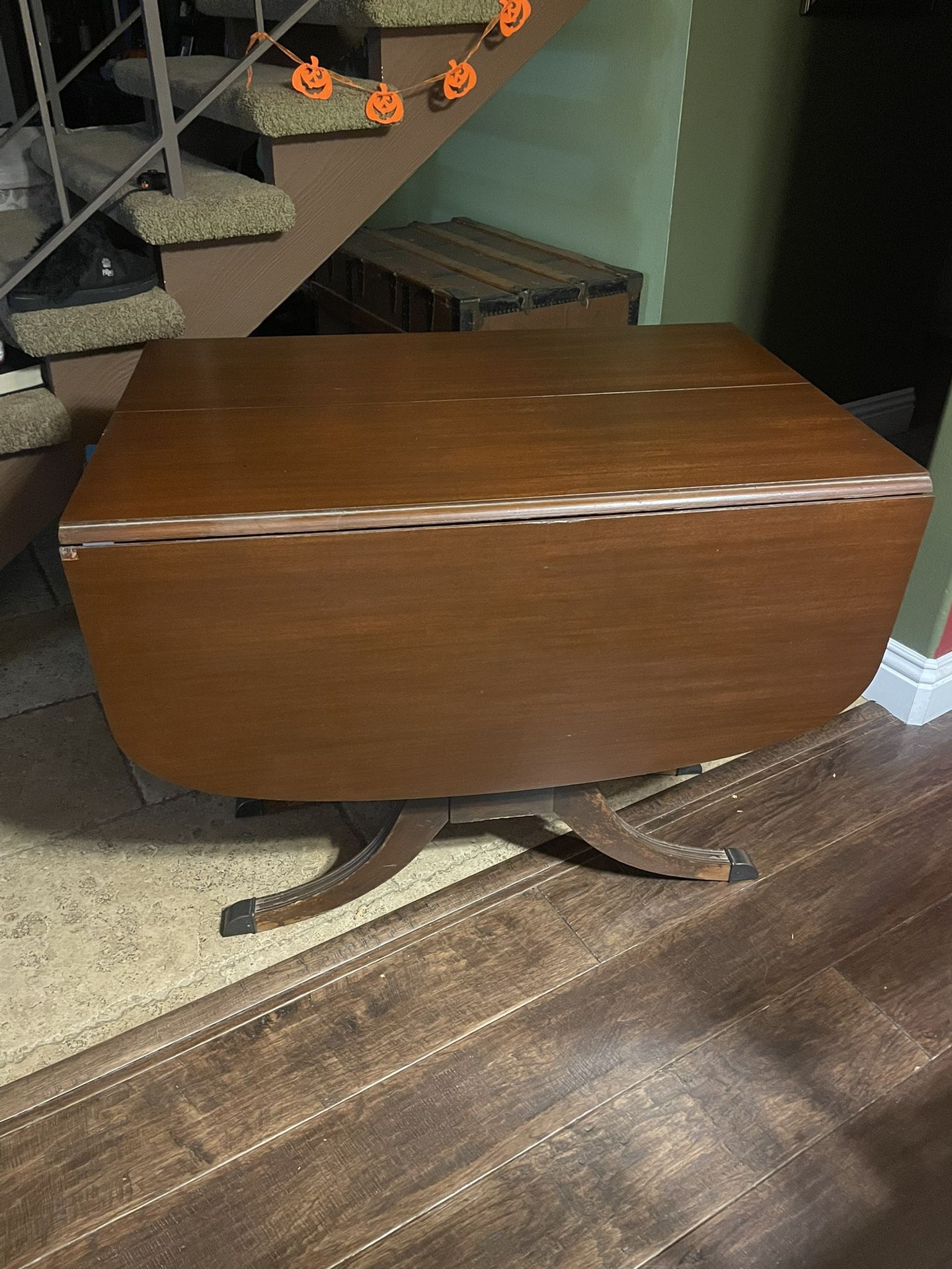 Antique Drop Leaf Table with 3 Additional Leaves