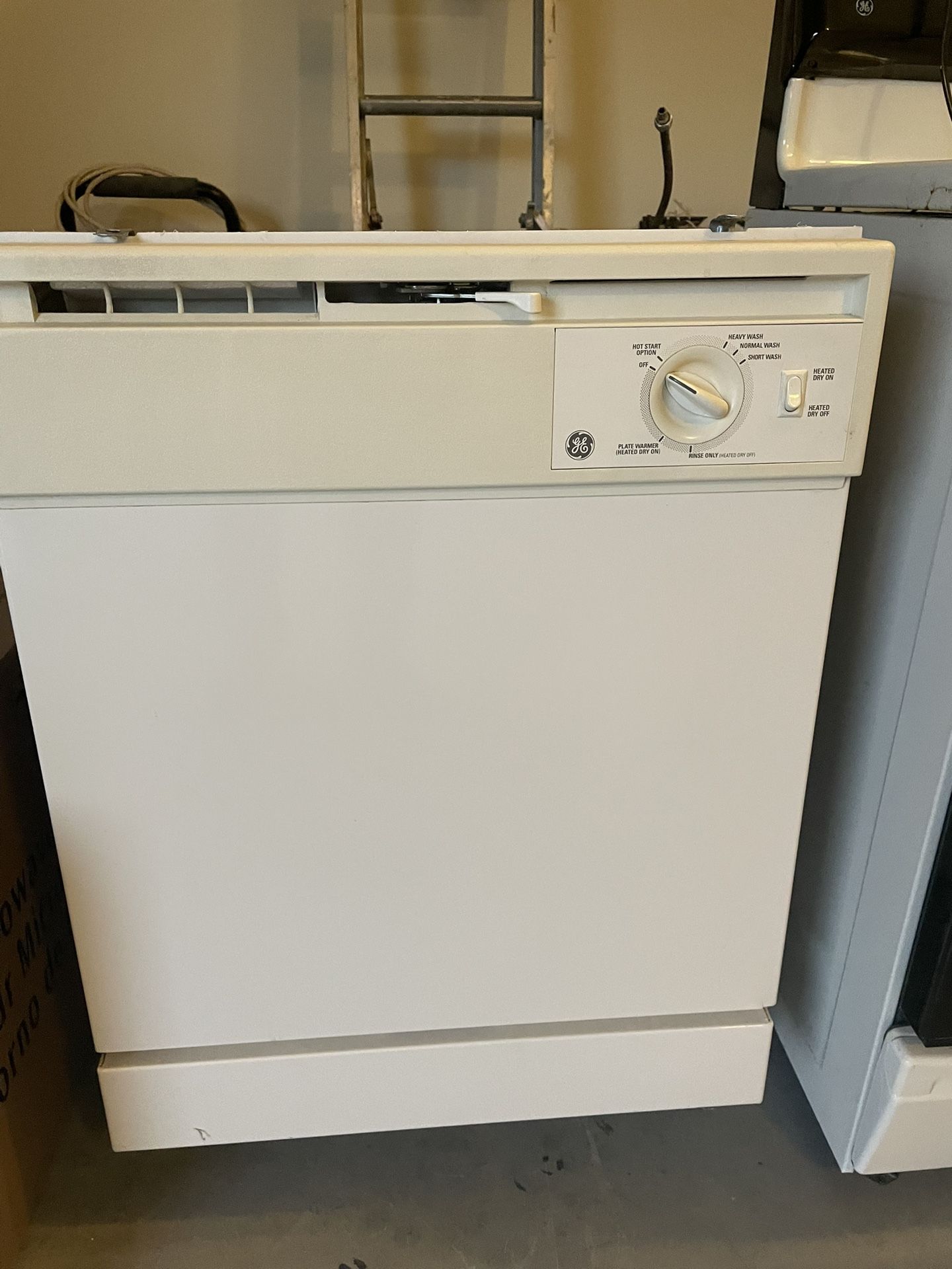 Dishwasher GE