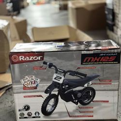 6539646 Razor Mx125 dirt rocket E-bike 5.3 range and 8mph 