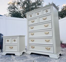 Beautiful Solid wood Thomasville dresser and one matching nightstand