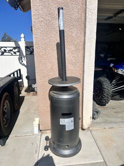 Freestanding propane patio heater