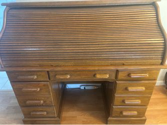 Roll top desk