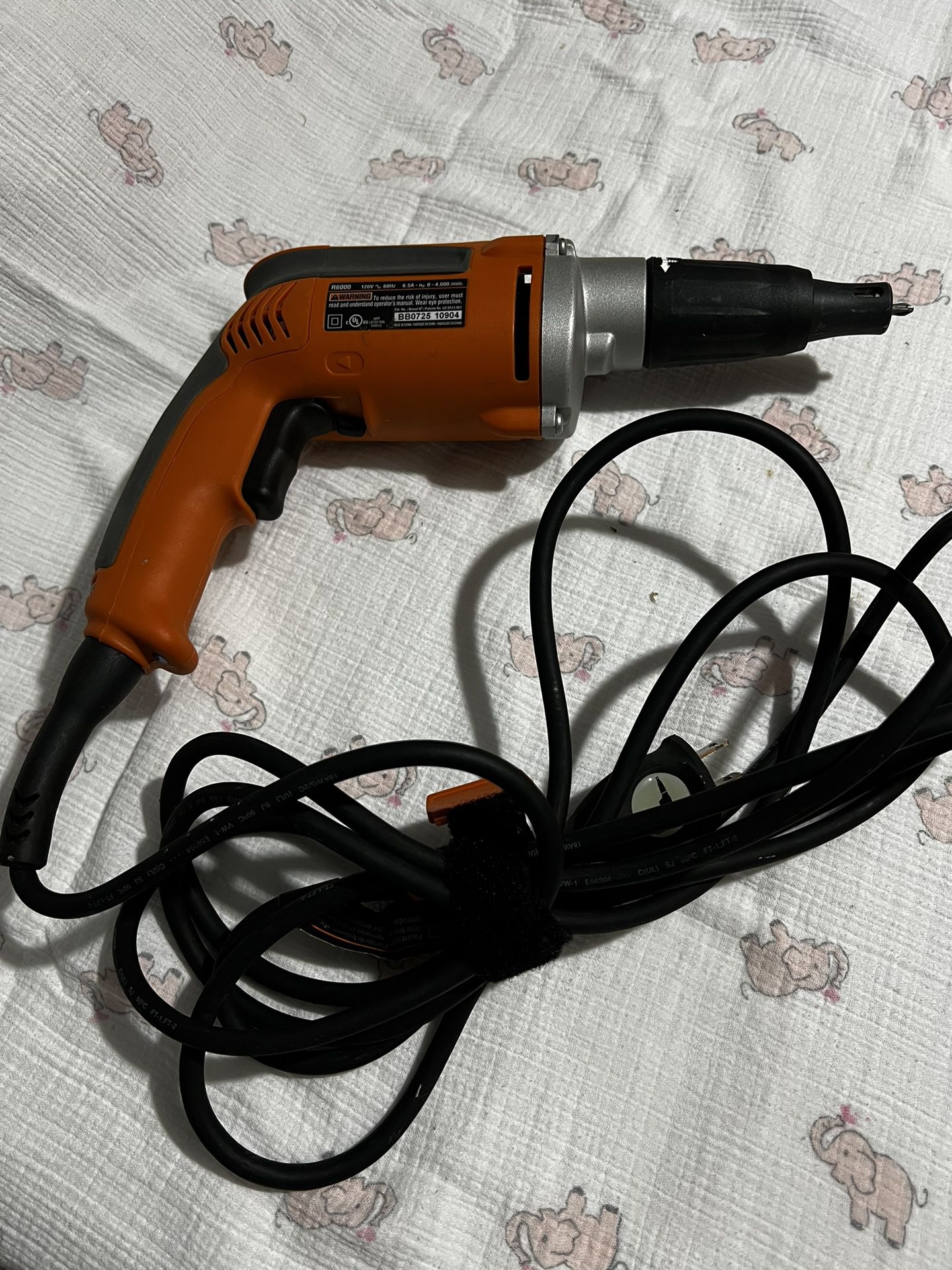 RIDGIT  R6000  DRYWALL SCREWDRIVER EXCELLENT CONDITION 