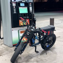 Super73 R LE RedBull Racing Edition