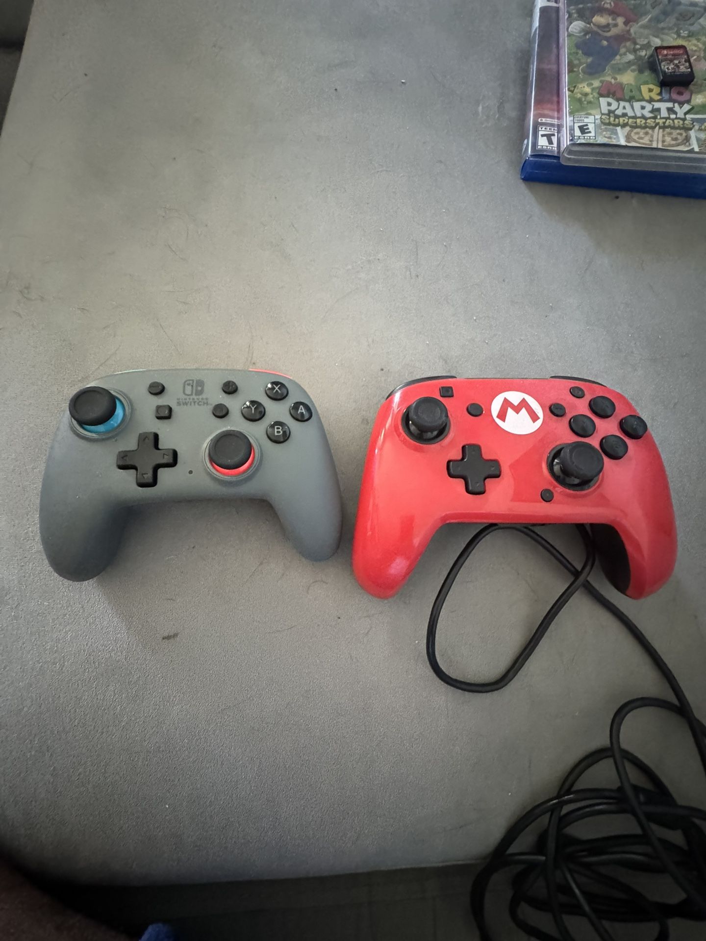 Nintendo switch controllers